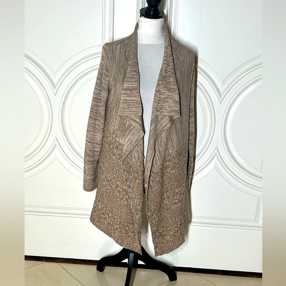 Forever 21 Sweaters - Woman’s Knit Brown and cream Sweater Size M